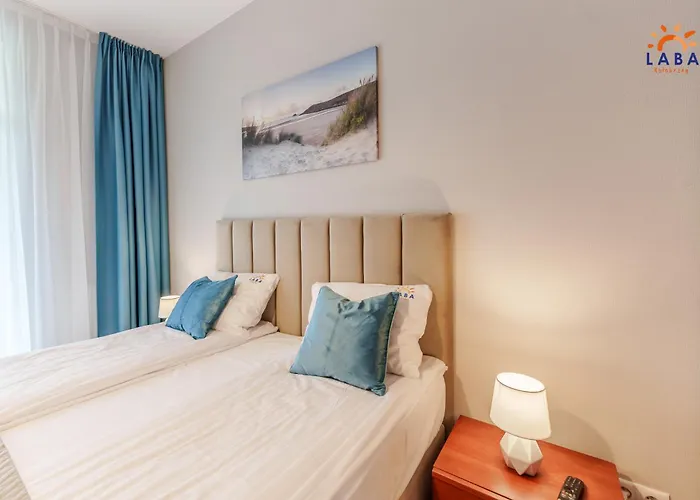 Laba Diune Z Parkingiem Appartamento *