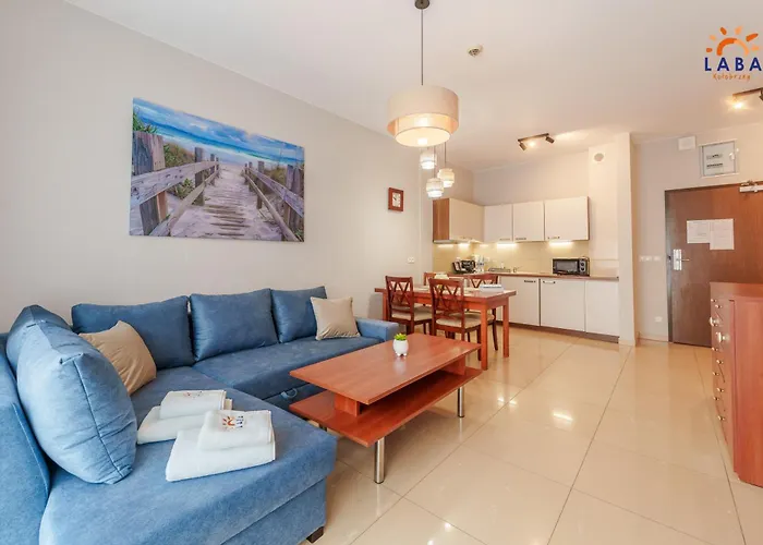 Laba Diune Z Parkingiem Appartamento